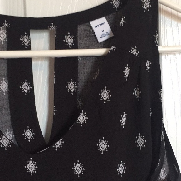 Patterned Tank Top - Picture 2 of 4